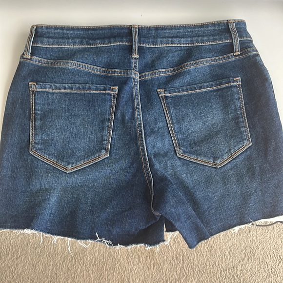 NWOT Old Navy Denim Shorts - Picture 6 of 6